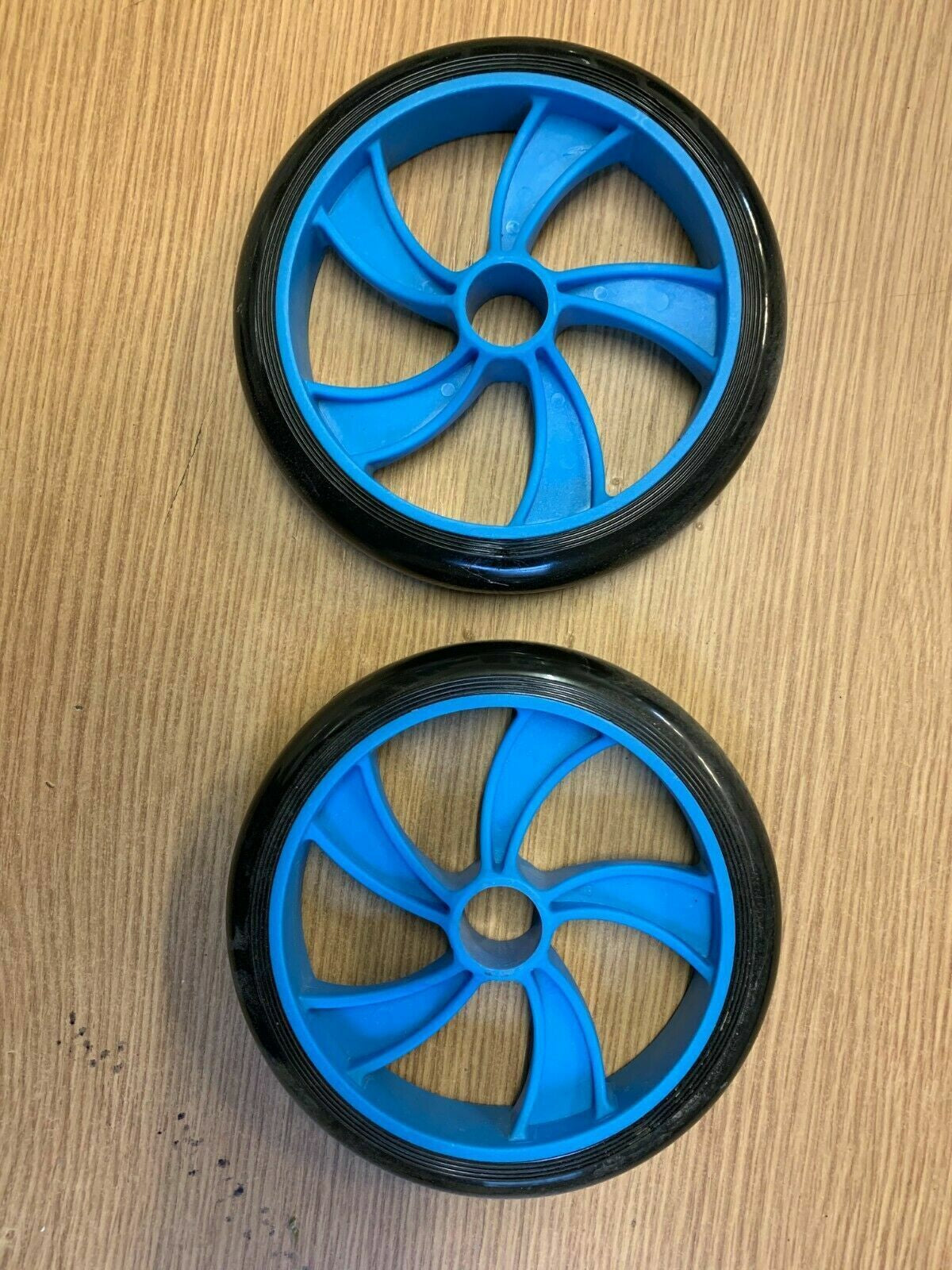 AB Wheel Roller Abdominal Training Equipment Core Strength Workout Body Fitness